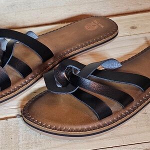 Black Leather Knot Slide Sandals
